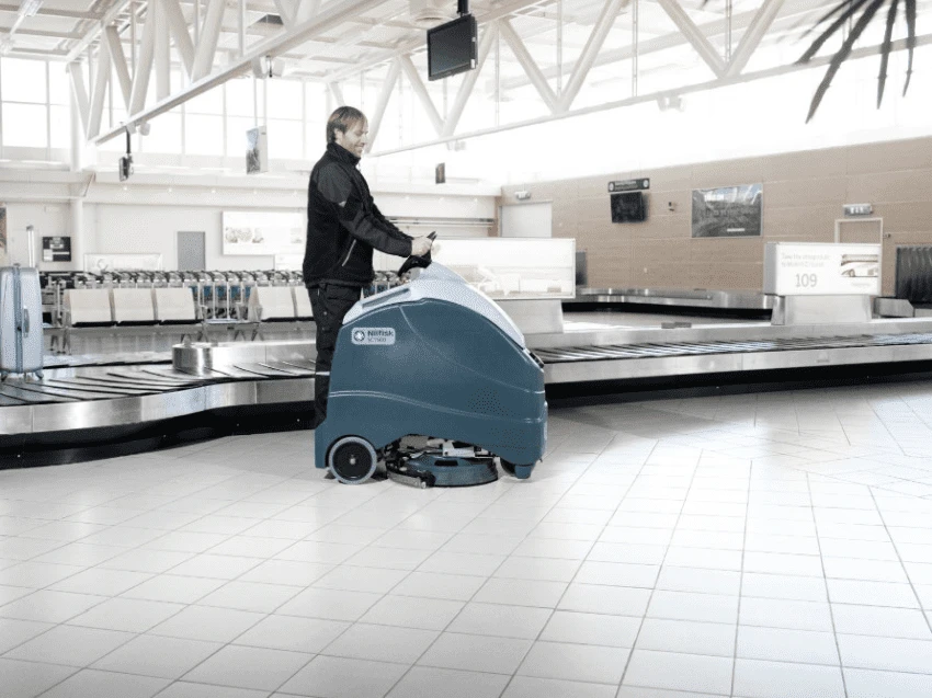 Nilfisk Scheuersaugmaschine SC1500 56104002 – Bild 3