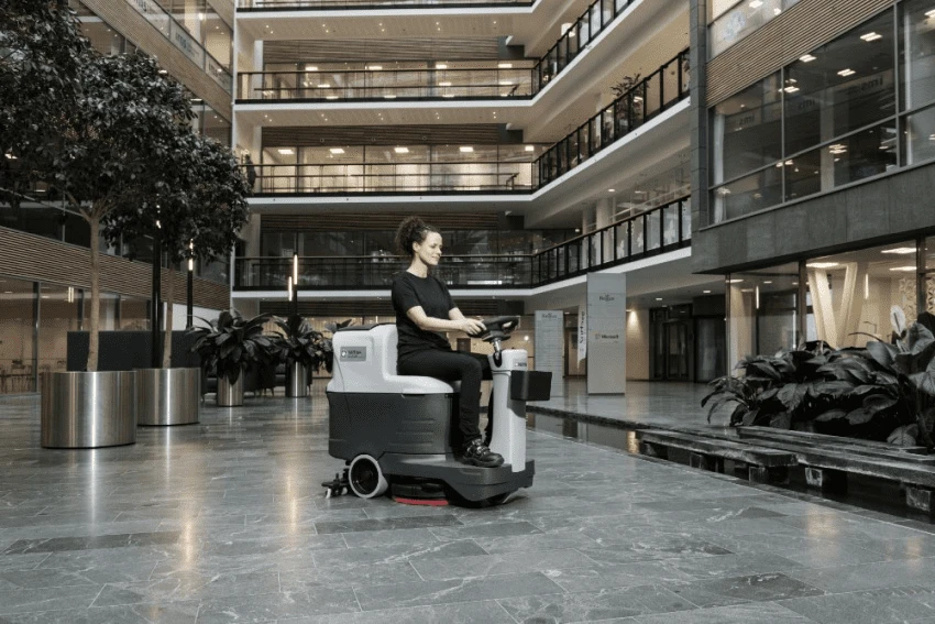 Nilfisk Scheuersaugmaschine SCRUBBER SC2000 20 B 9087360020 – Bild 4